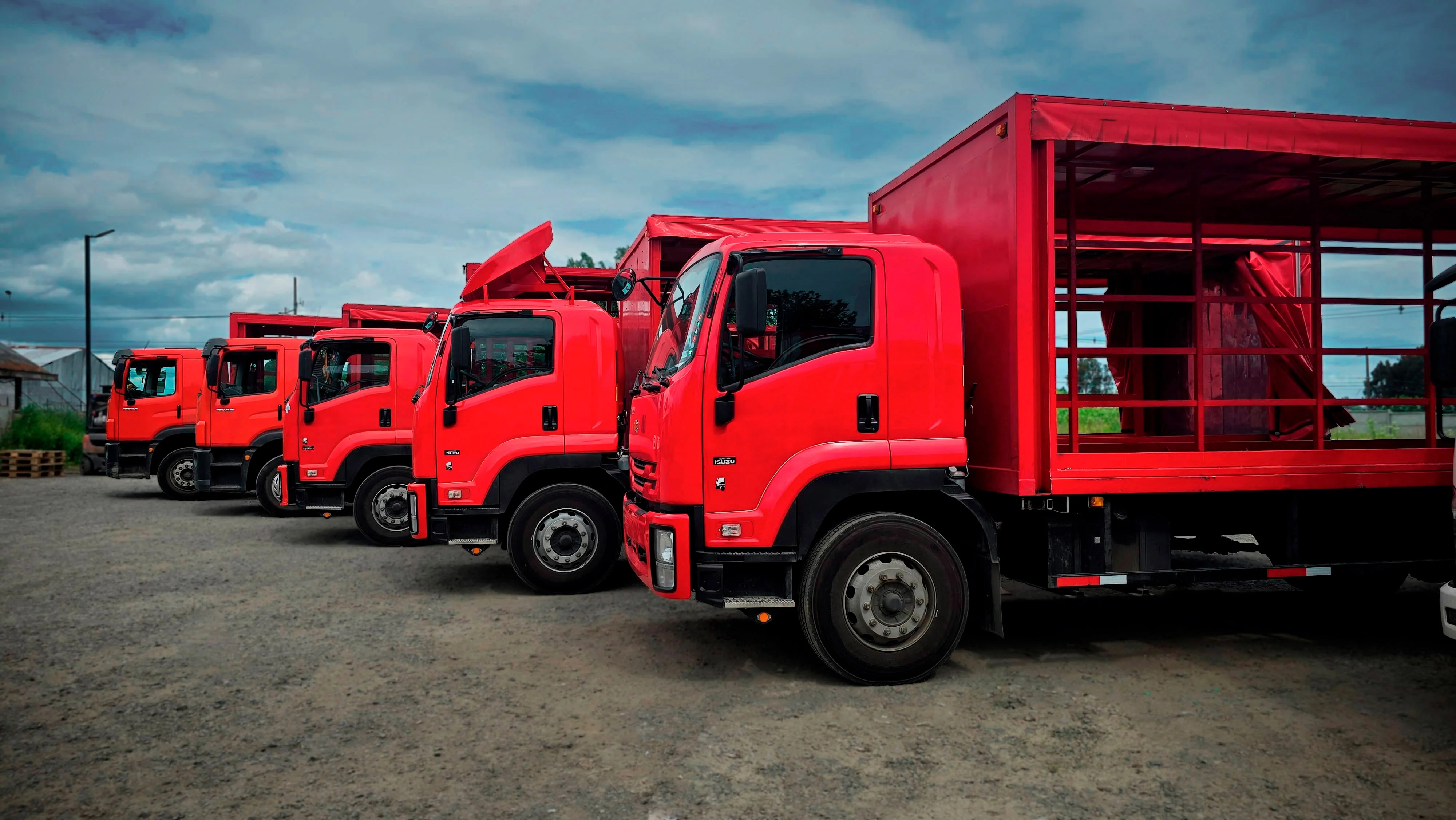 Flota de camiones de Transportes Martínez